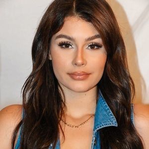 Meet your Posher, Dedra